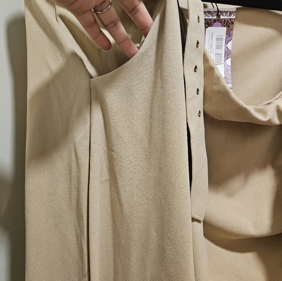 Boohoo Curve Plus Size Creme with Belt Trousers - Picture 11 of 17